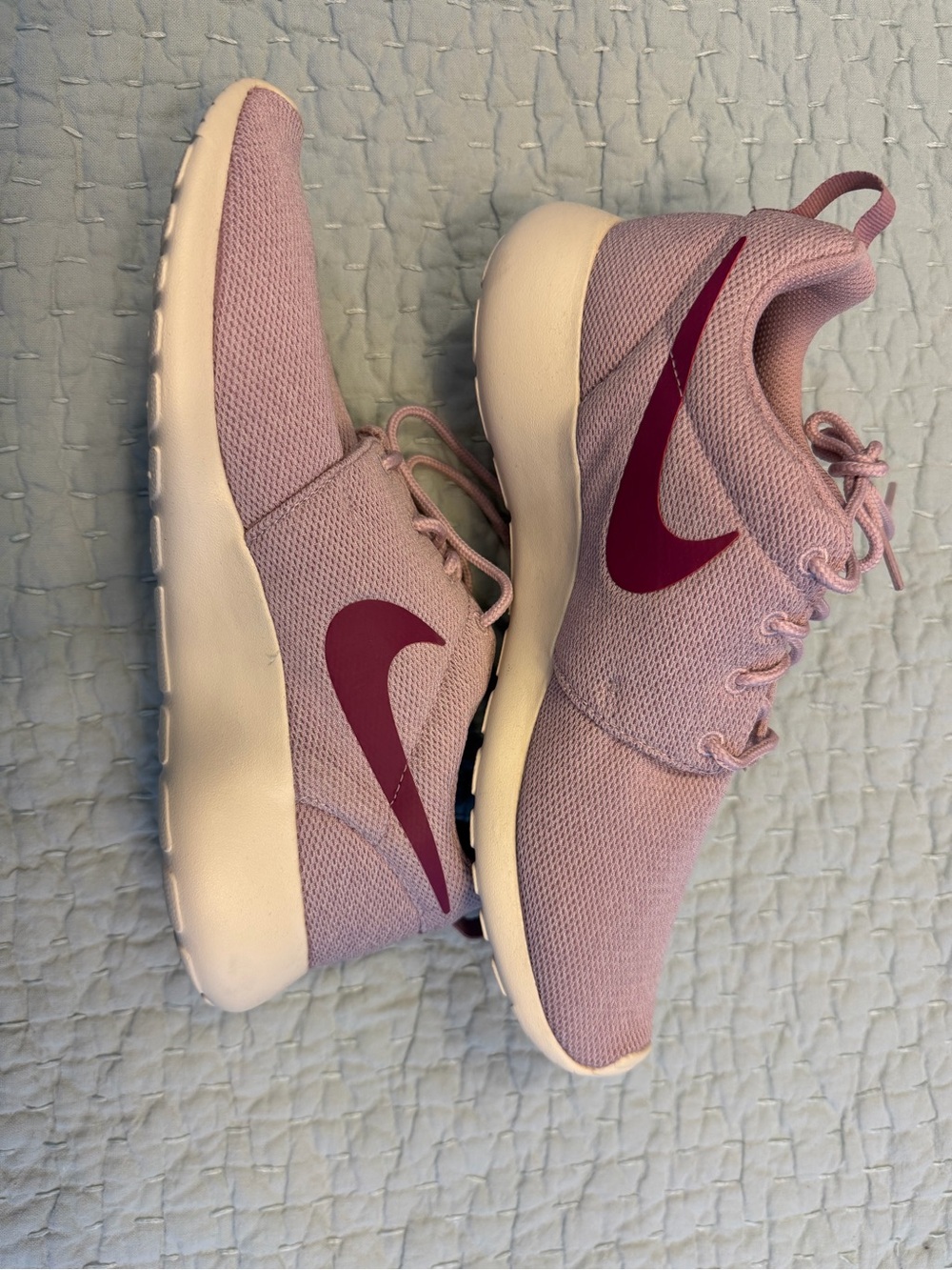 Nike Roshe One Plum Chalk True Berry Sneaker Sz 9.5